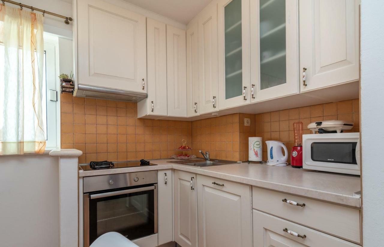 Apartment Dinka Trogir Exterior foto
