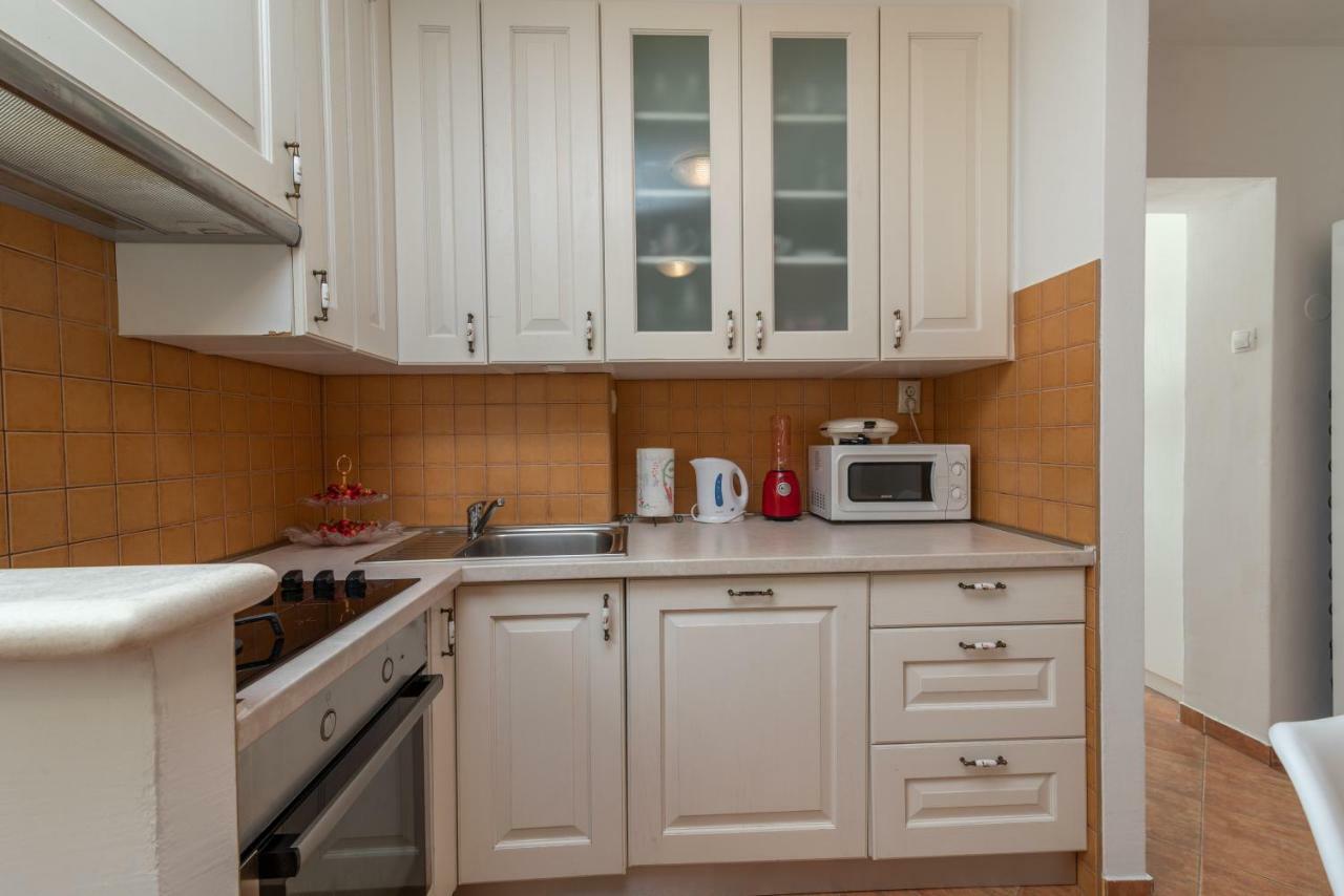 Apartment Dinka Trogir Exterior foto